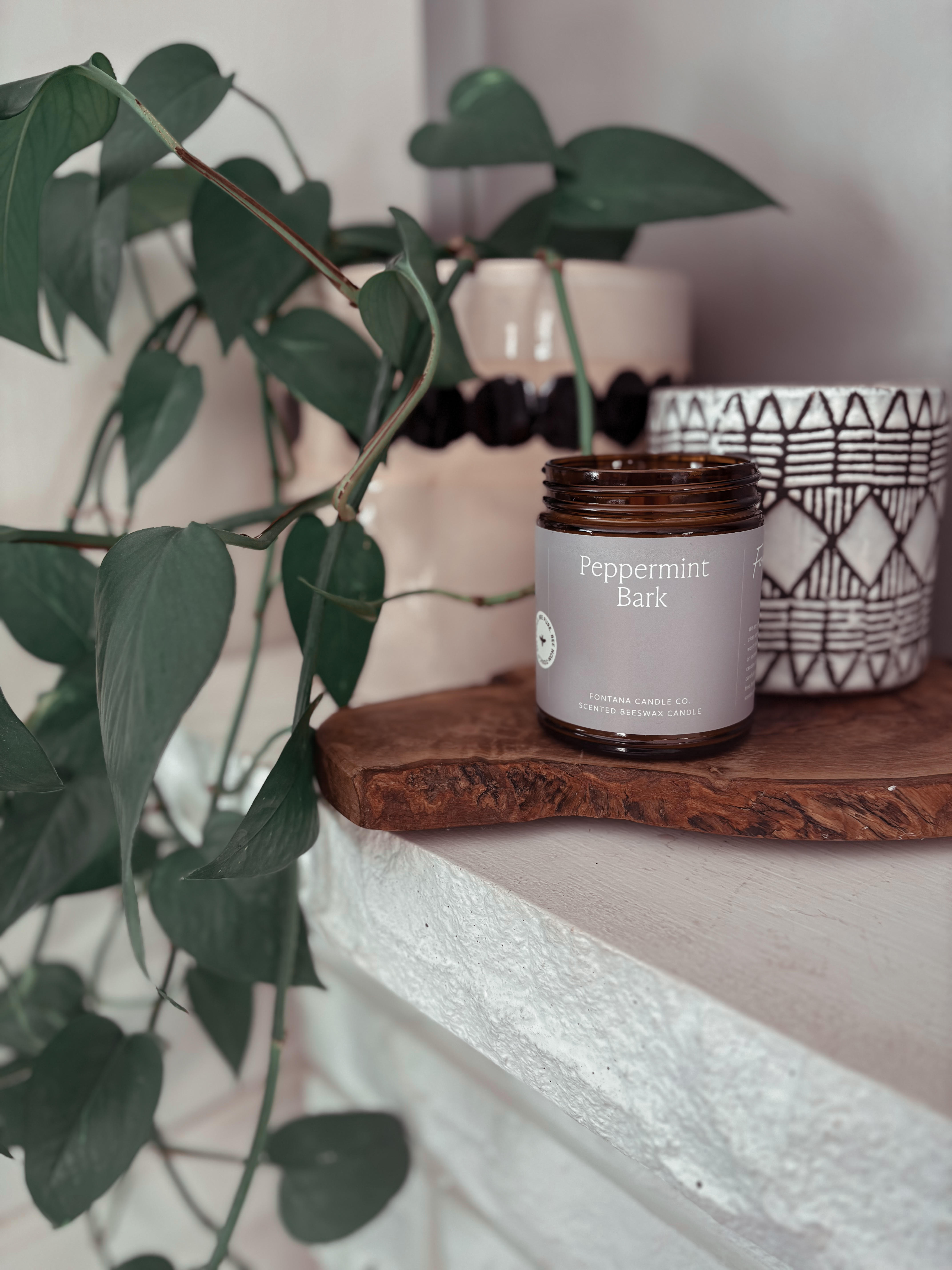 Fontana Candle Review Peppermint Bark